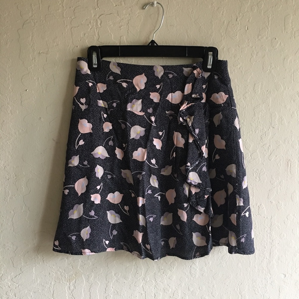 LOFT pink tulips work skirt, size 0